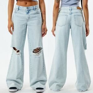 PacSun Light Indigo Ripped High Rise Baggy Jeans (30)